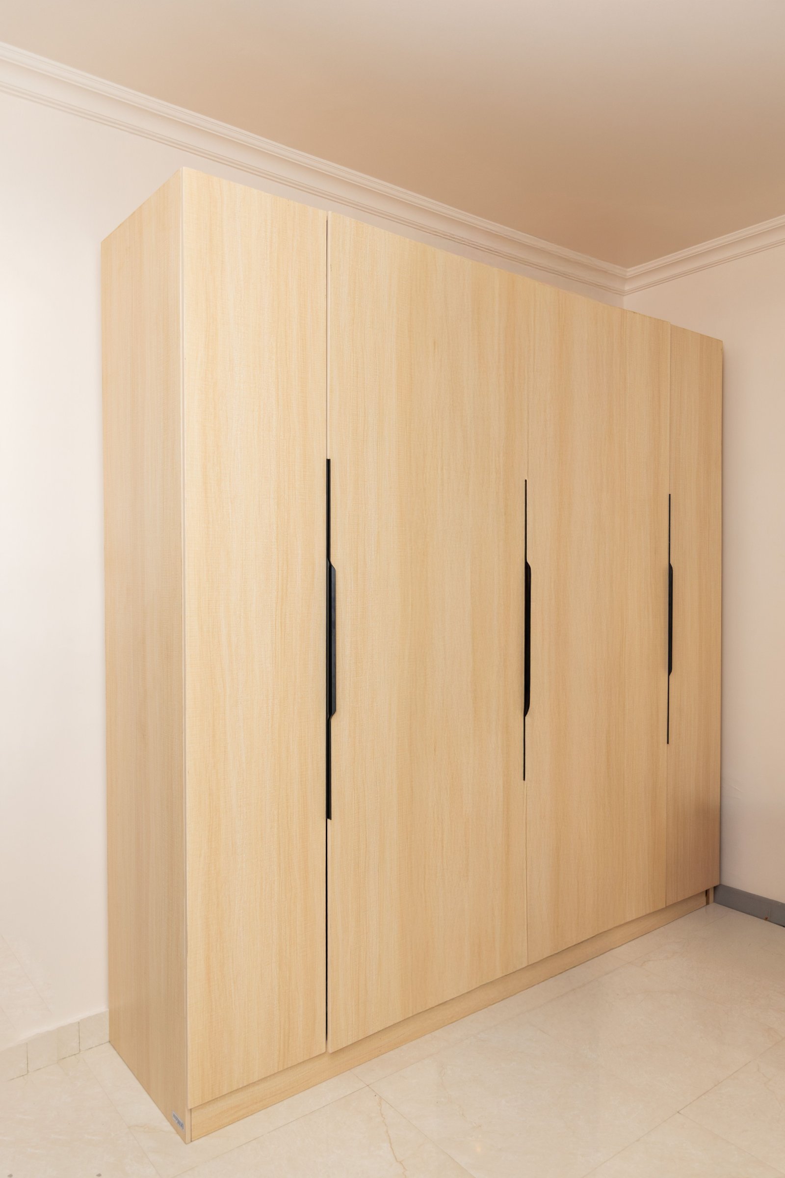 Oakline Wardrobe 220cm